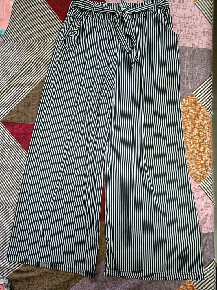 Black &amp; White Striped Palazzo Pants ✅