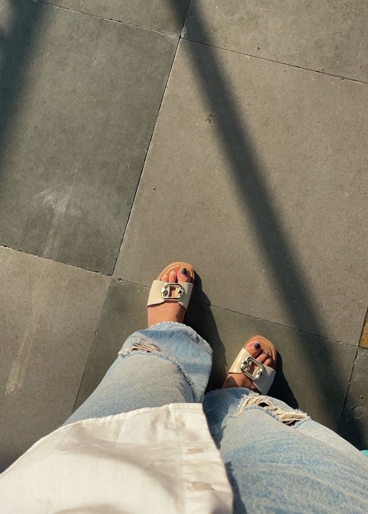 Stylish Women's Sandals - Pair of 2