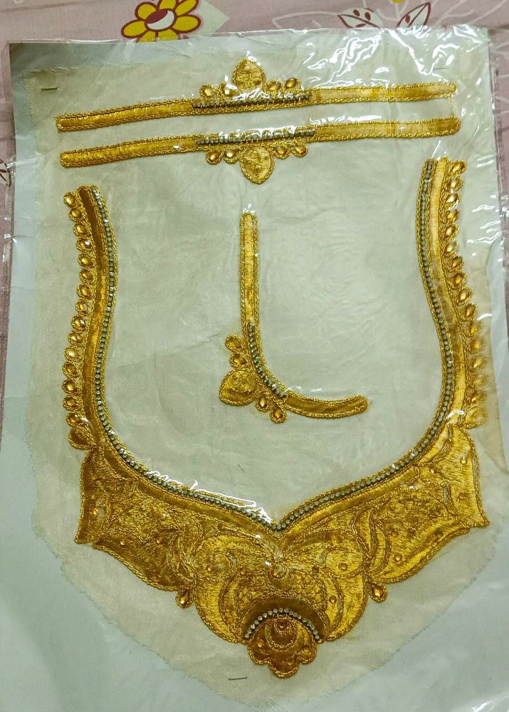 Blouse Neck Attachment