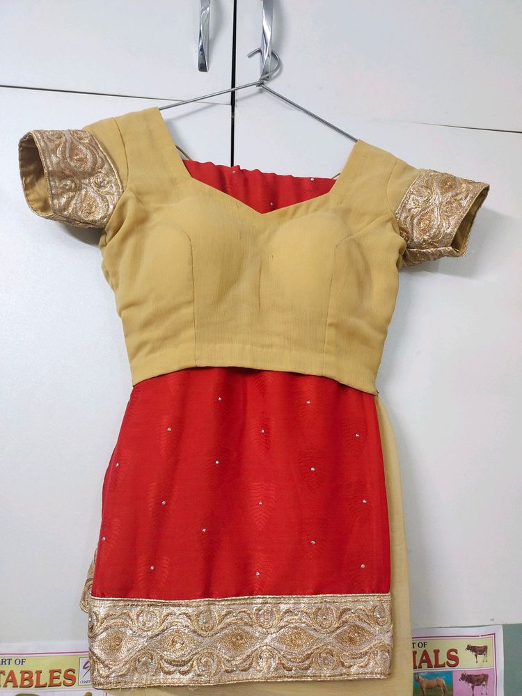🔥SALE🔥Elegant Indian Style Red &amp; Gold Outfit