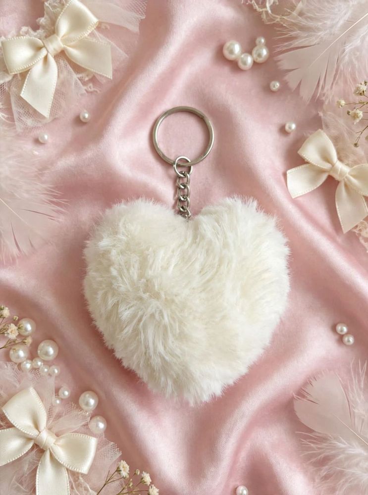 🤍☁️ FLUFFY WHITE PLUSH HEART KEYCHAIN