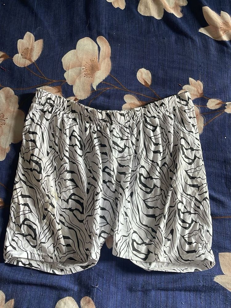 Women's Printed Shorts