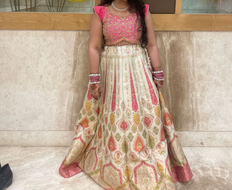 Embroidered Pink lehenga choli