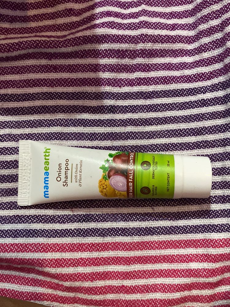 Mamaearth Onion Shampoo