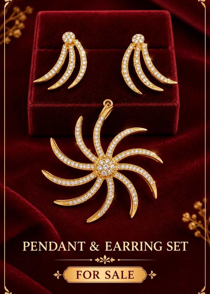 Stunning Pendant &amp; Earring Set