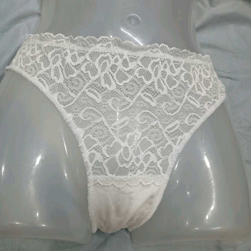 😍 Elegant White Lace Briefs