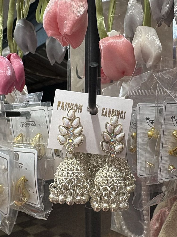 Elegant Jhumka Earrings with Pearl Accents