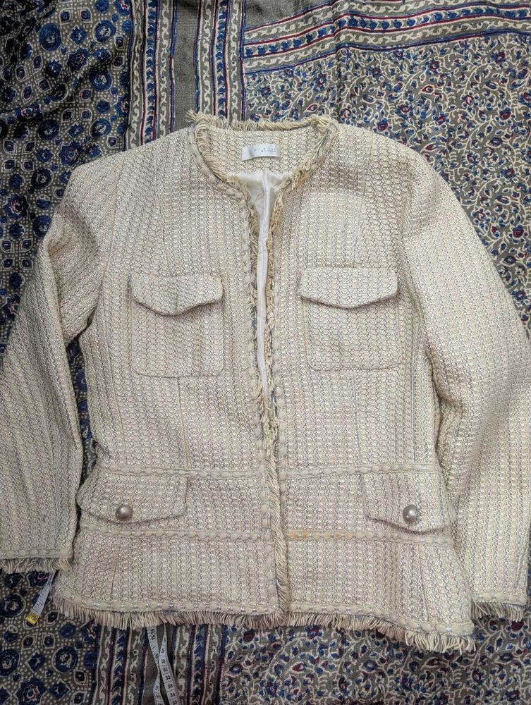 Chic Tweed Cropped Jacket