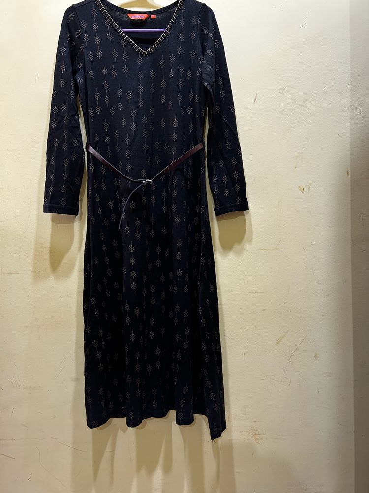 Rangriti Woollen Kurta Size M