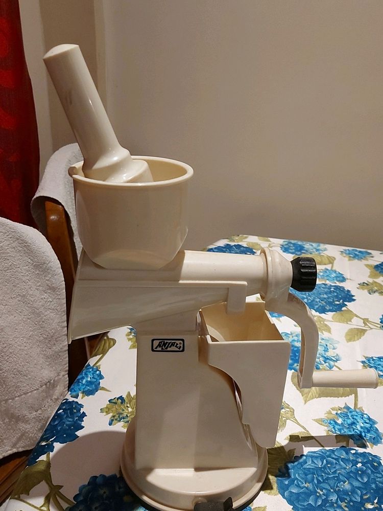 Fruit Juicer