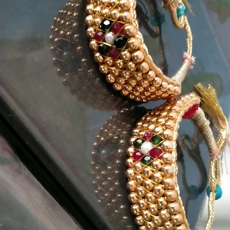 rajasthani ponchi / bangles
