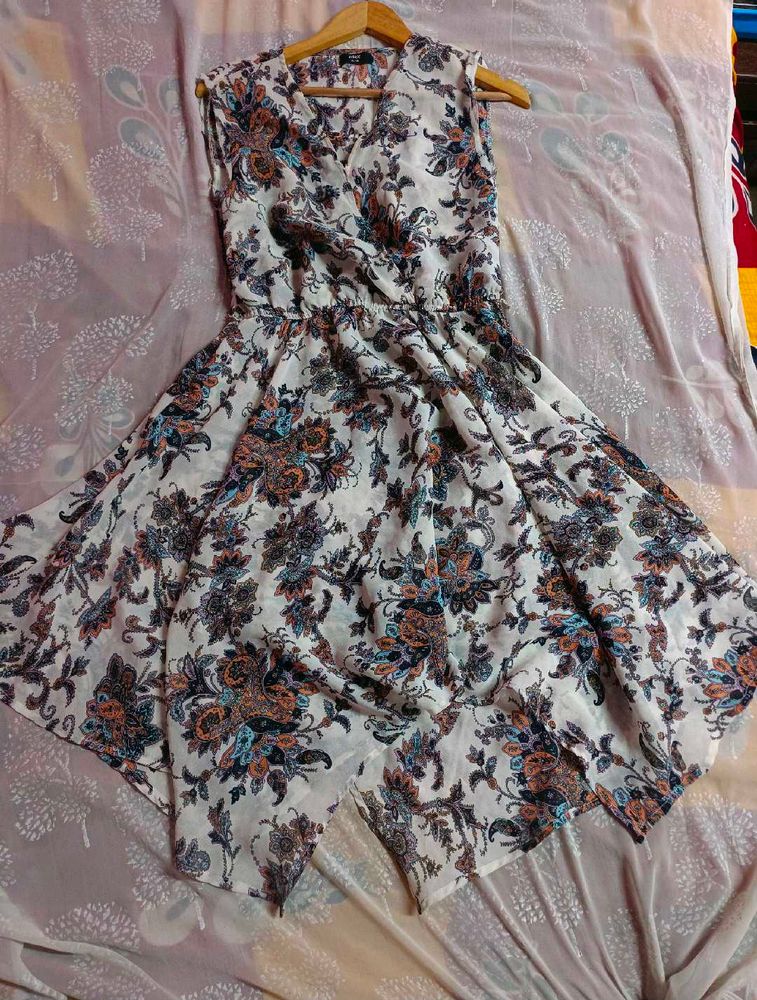 Max Floral Print Sleeveless Dress
