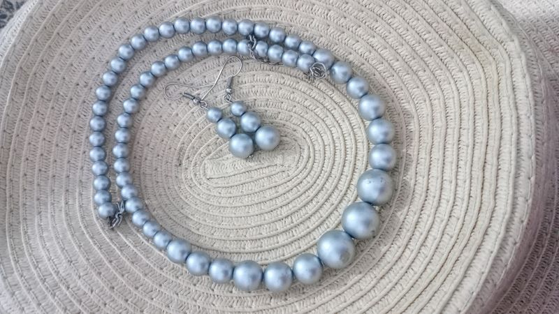 Pearl Earrings And Necklace Set