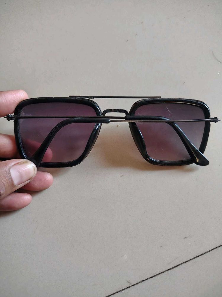 Stylish Black Square Sunglasses