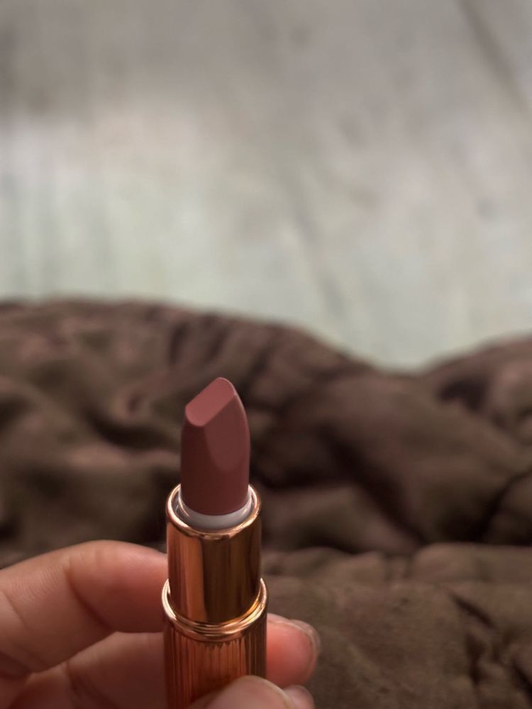 Matte Lipstick - Nude Mauve