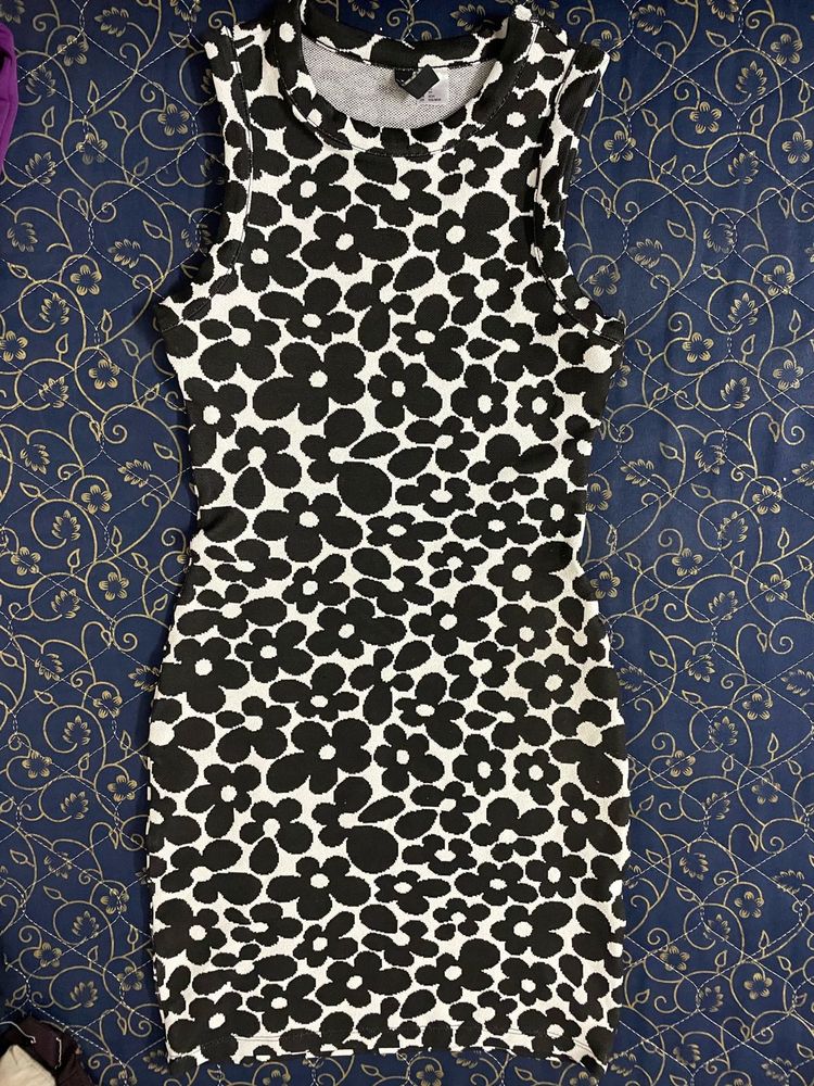 Retro Floral Bodycon Mini Dress
