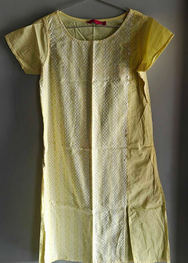 Women's Yellow Embroidered Kurta