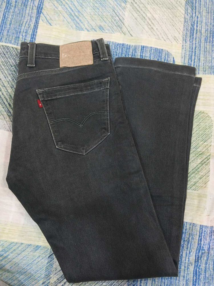 Levi's Dark Wash Jeans