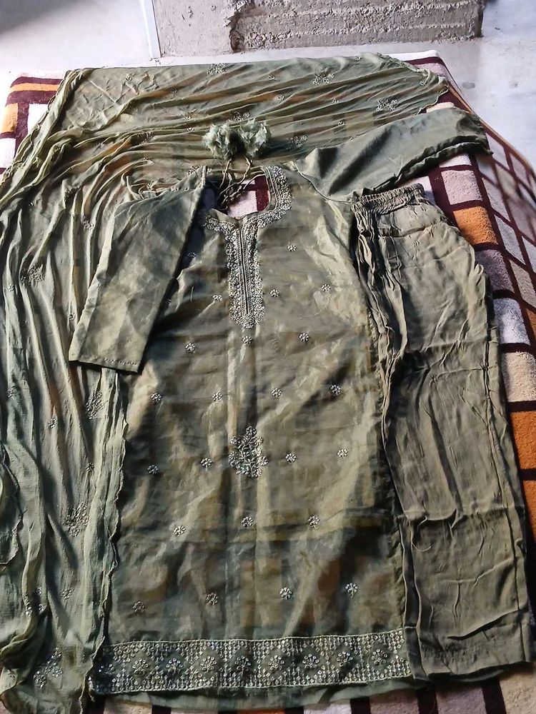 beautiful fancy kurta set