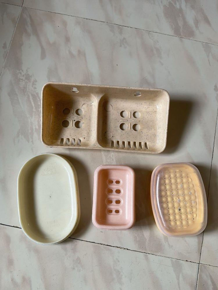 Set of 4 Soap Dishes