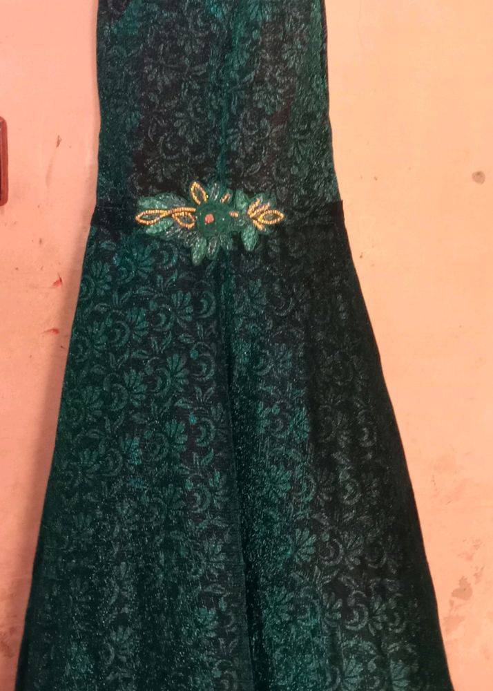 Elegant Emerald Green Lace Dress