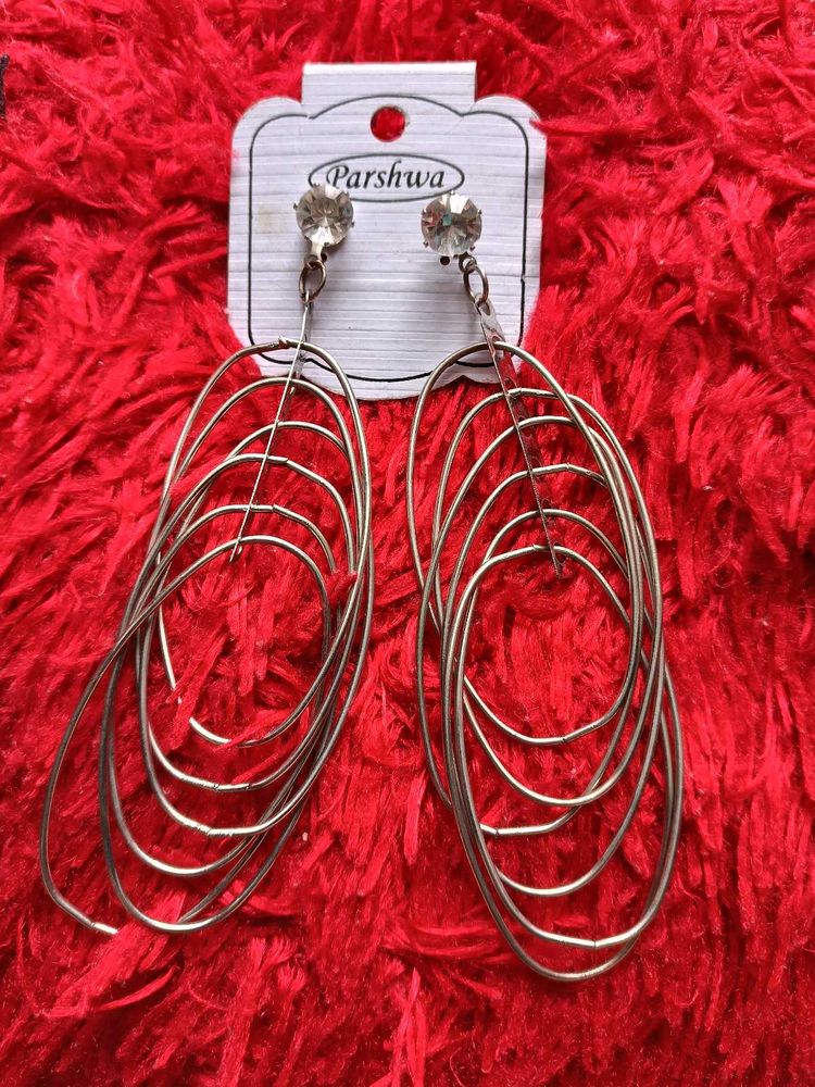 Elegant Oval Hoop Earrings