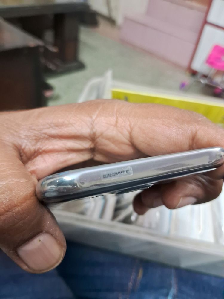 Samsung J5 , Complete Body