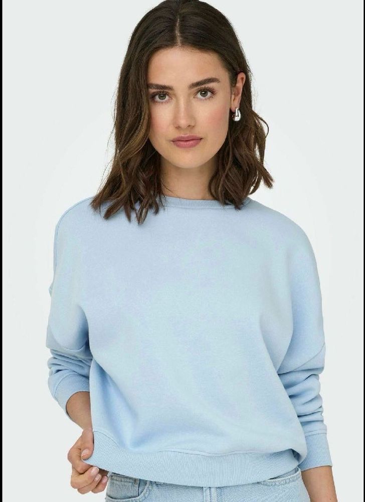Light Blue Crew Neck Sweatshirt