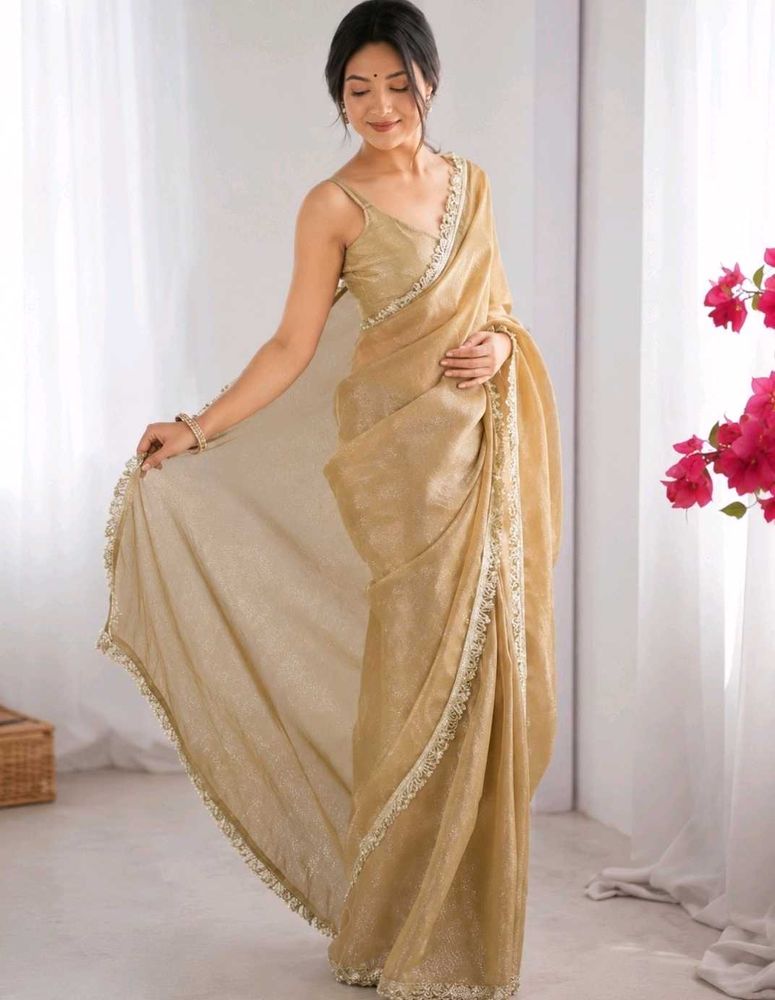 Elegant Golden y2k Saree