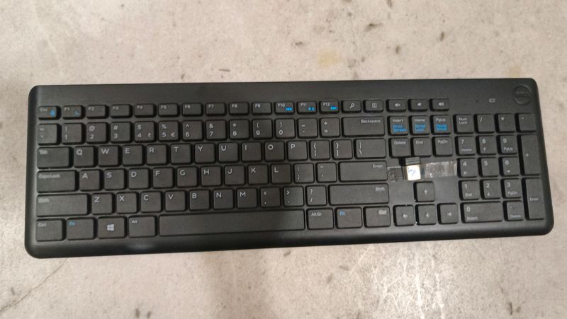 Wireless Bluetooth Keyboard with Mouse - Dell KM11