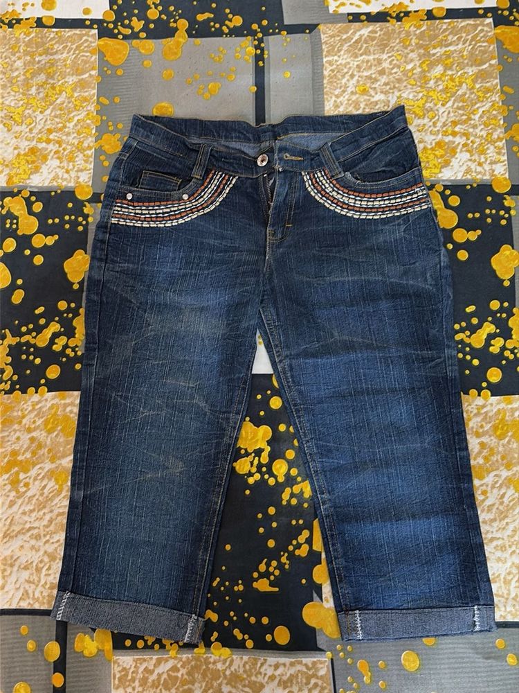 Embellished Capri Jeans
