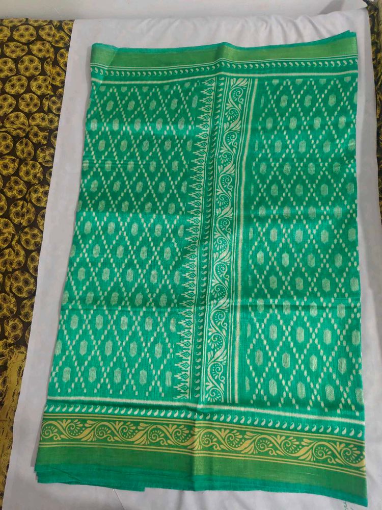 Green Saree with Elegant Print