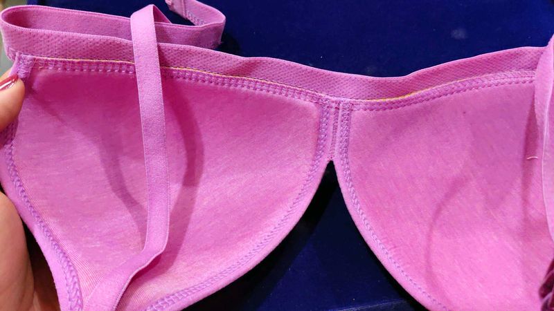 Comfortable Pink Bra one hook br