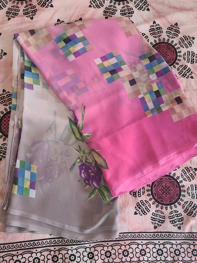 Beautiful Pink &amp; Grey Floral Saree