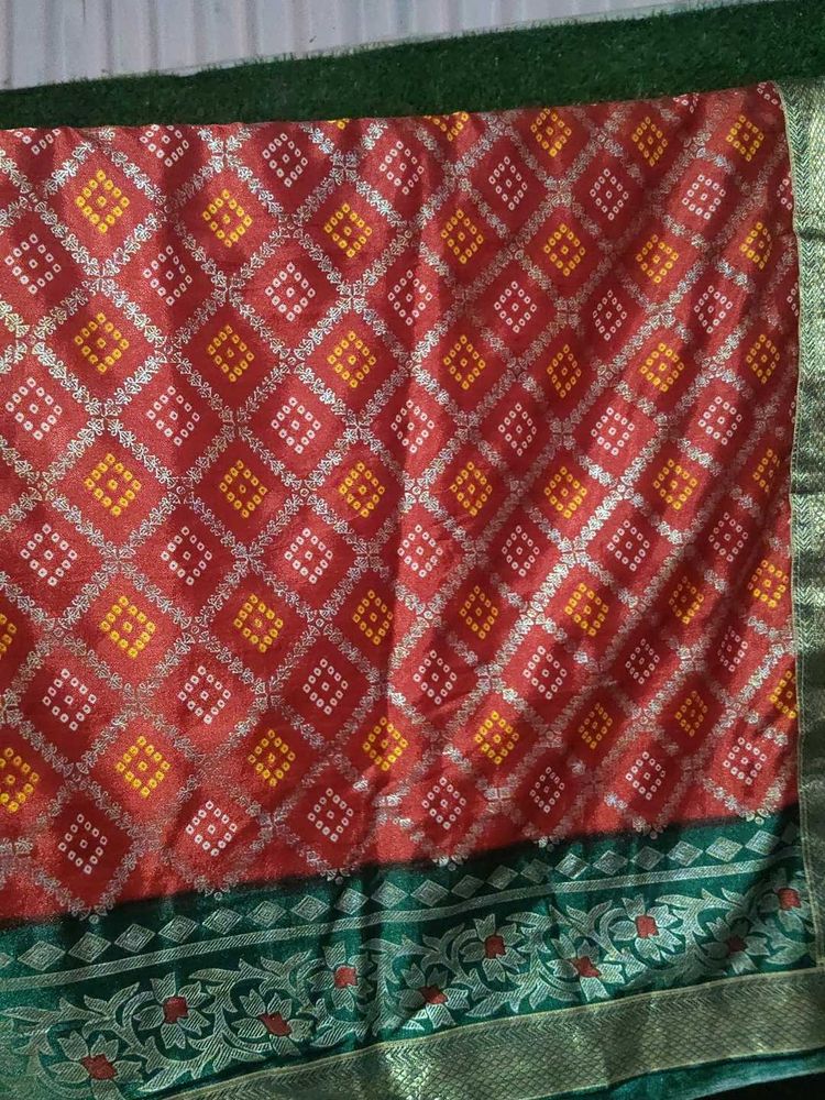 Elegant Red Bandhani Saree