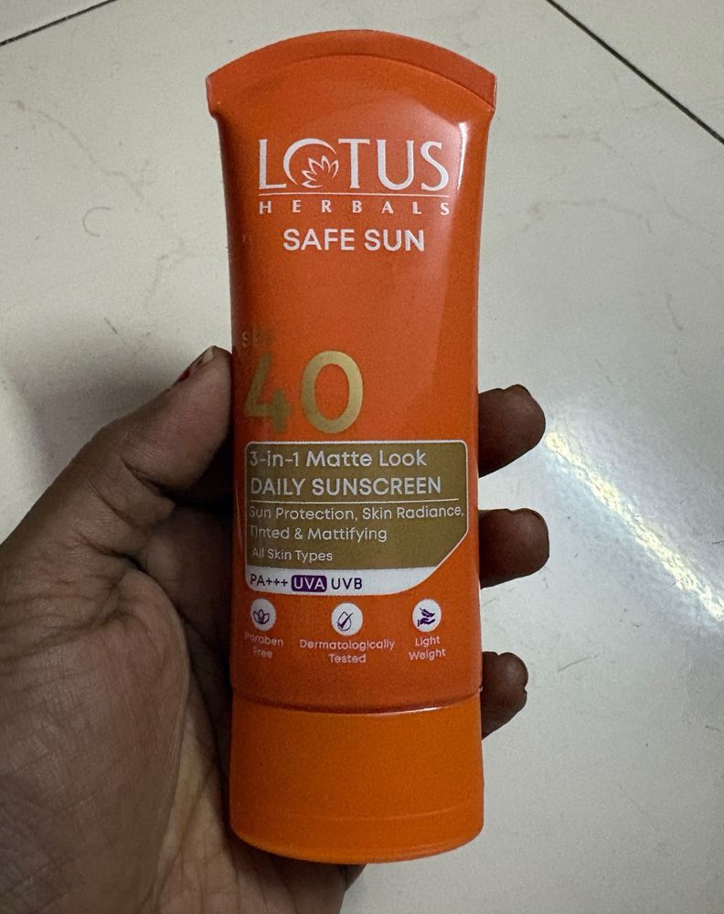 Lotus Herbals Safe Sun Daily Sunscreen SPF 40