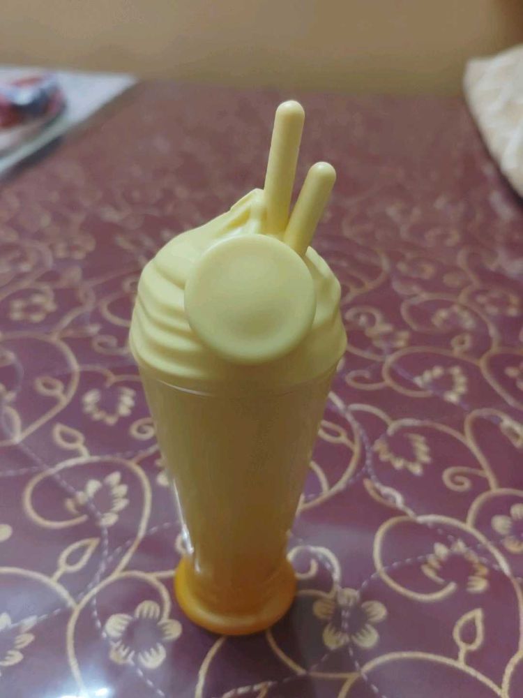 Cute perfume spray bottle