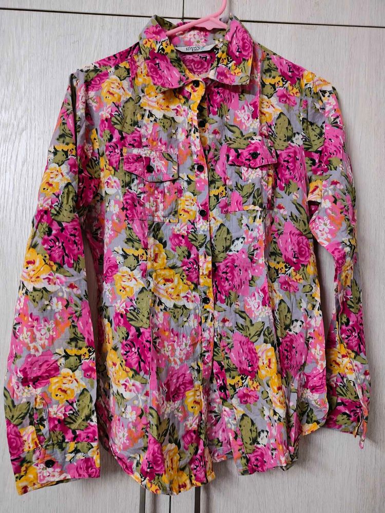 Vibrant Floral Print Button-Up Shirt