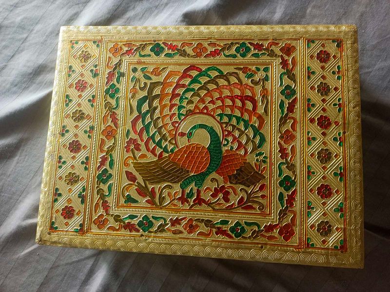 Diwali dryfruit sweet gift box