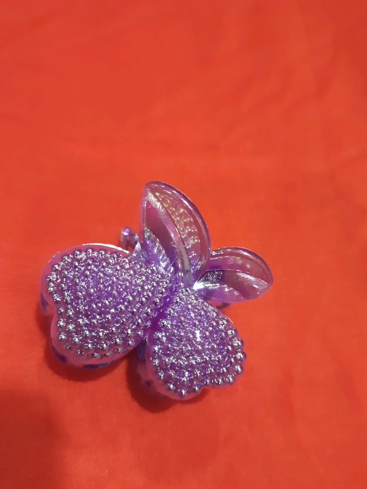 Beautiful Mauve Coloured Hair Clutcher