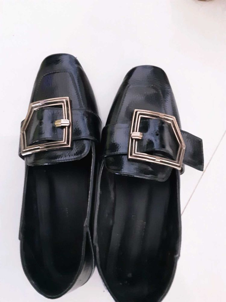 Chic Black Buckle Loafers- Size 37