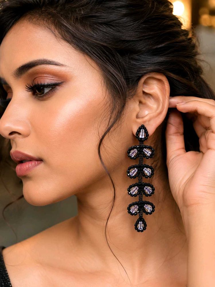 Beaded Leaf Dangle Black Earrings