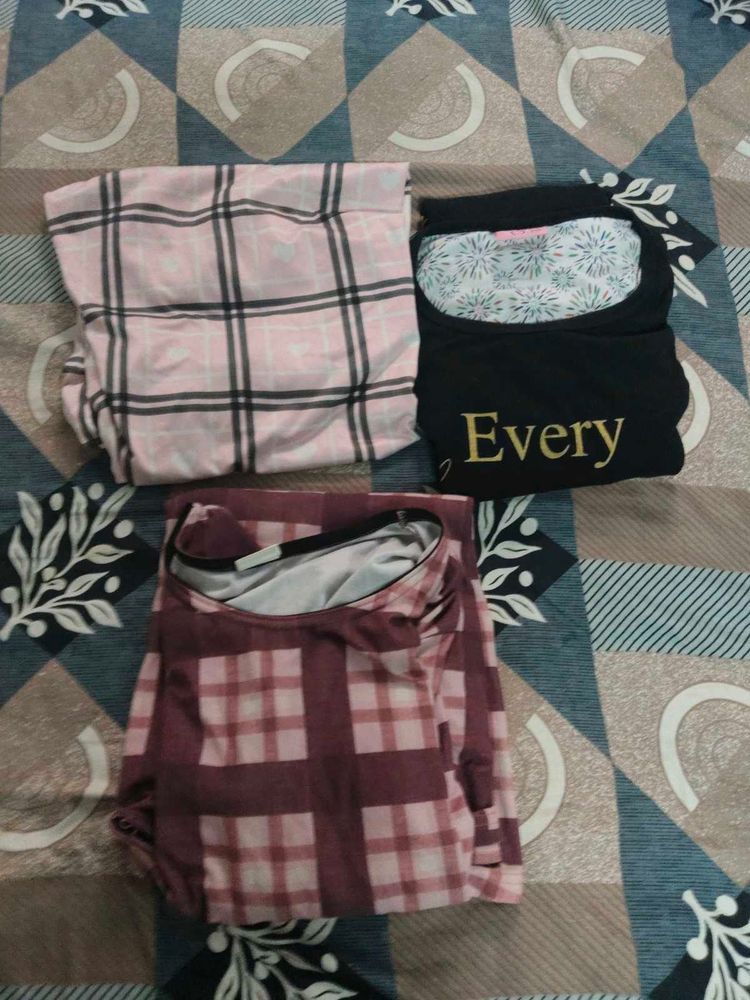 2 t shirts 1 pyjama