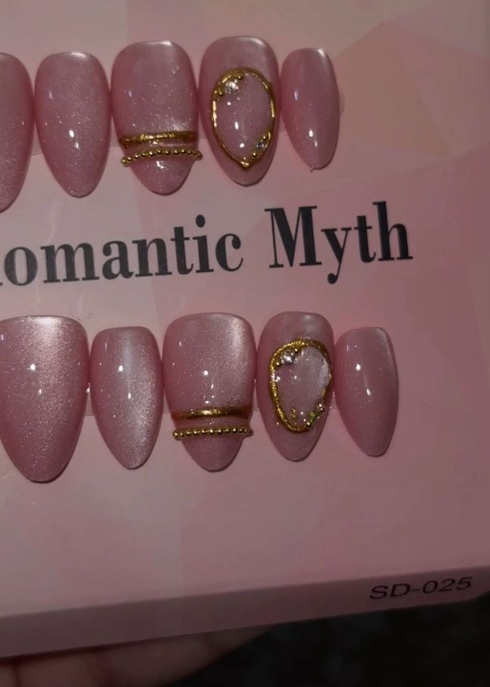 Romantic Myth Press-On Nails