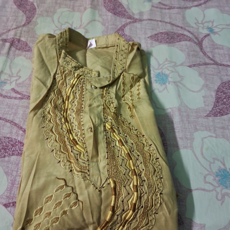 One Set Of Pyjama And Punjabi For 7 ,,,_8 Yea