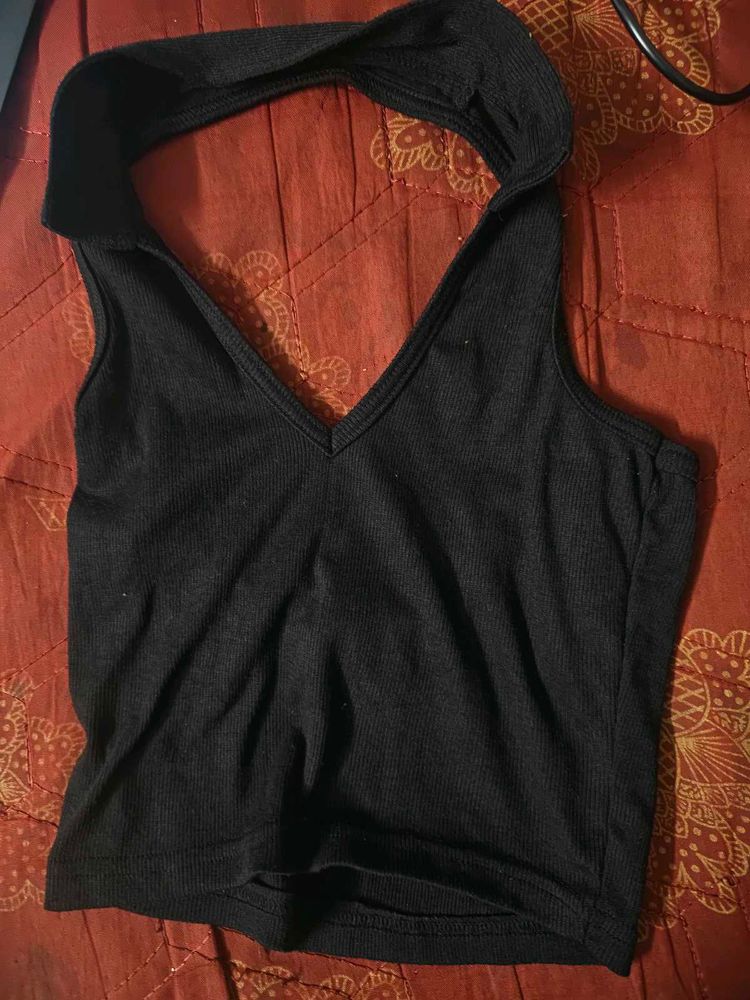 Chic Black Halter Neck Crop Top