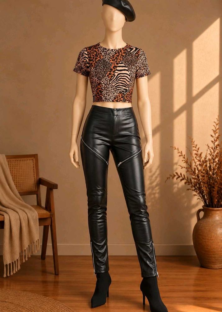 🐆🦓 Animal Print Semi-Sheer Crop Top