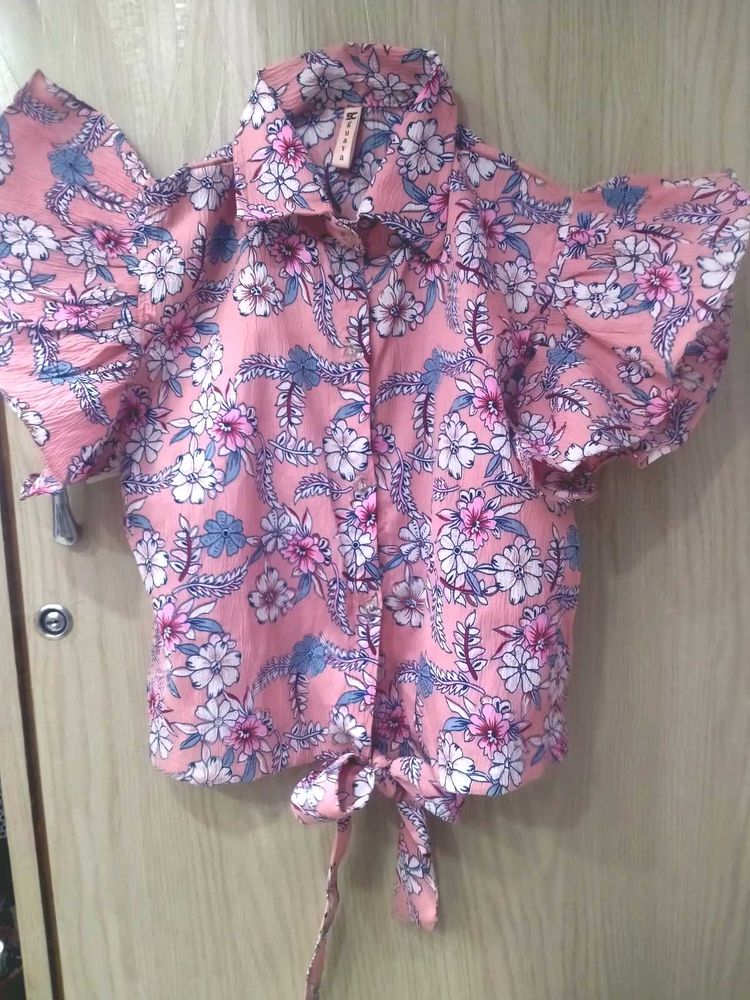 Crop Top Floral Design