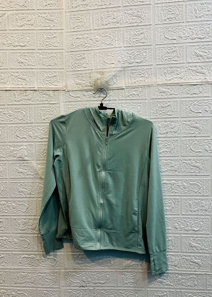🇯🇵 Uniqlo imported Lightweight Zip-Up Jacket