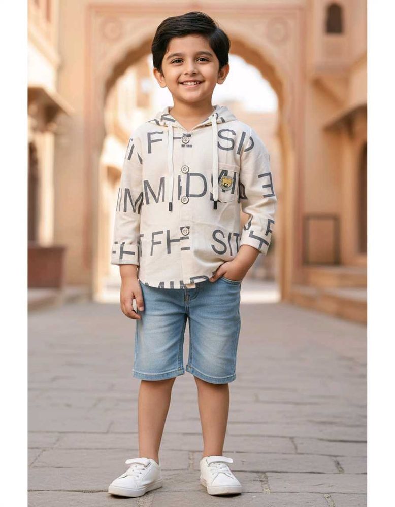 Stylish Boys' Graphic Print Hooded Shirt